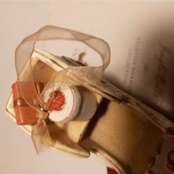 2006 Hallmark Jingle Bells Sleigh Ornament Yuletide Harmony Handcrafted & Metal - Picture 4 of 5